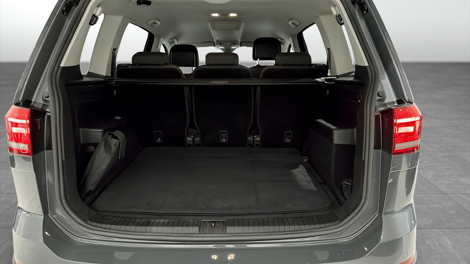 Volkswagen Touran UCH09F