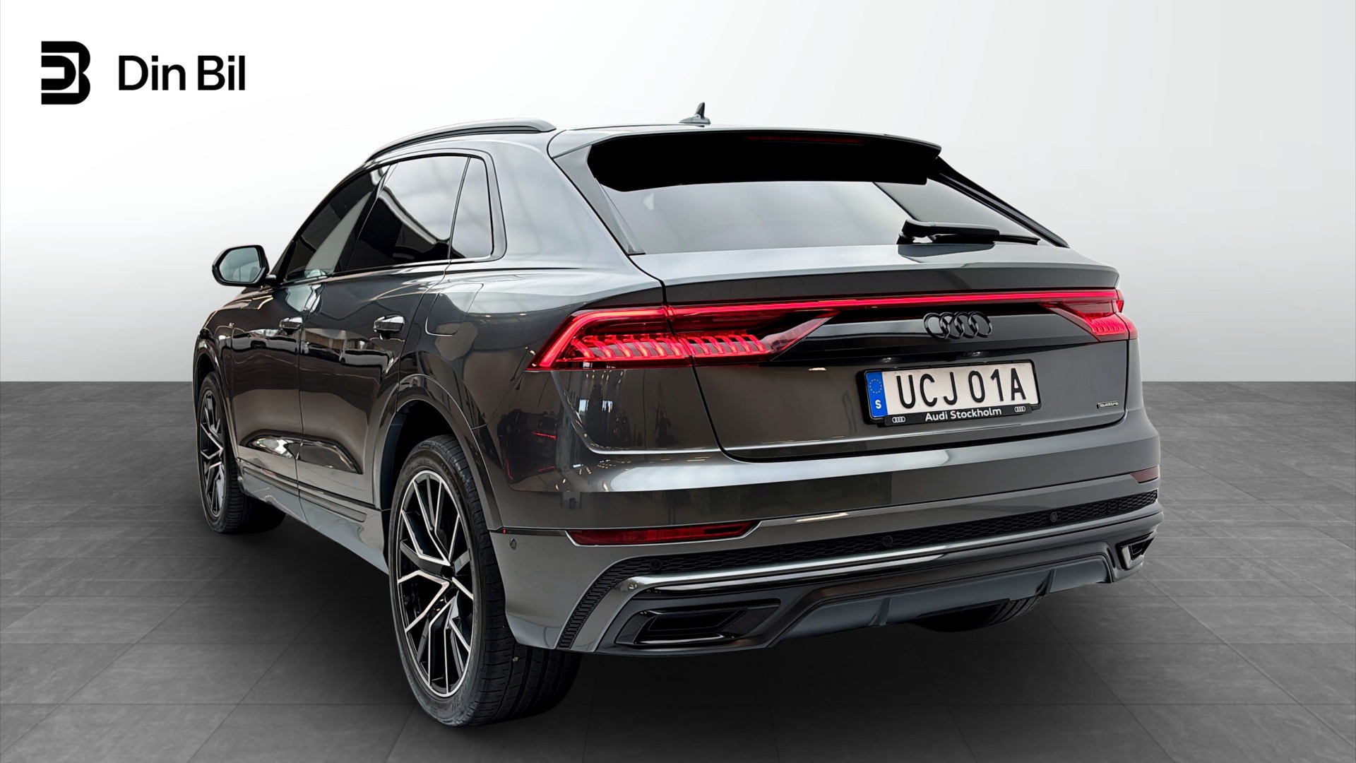 Audi Q8 TFSI e UCJ01A