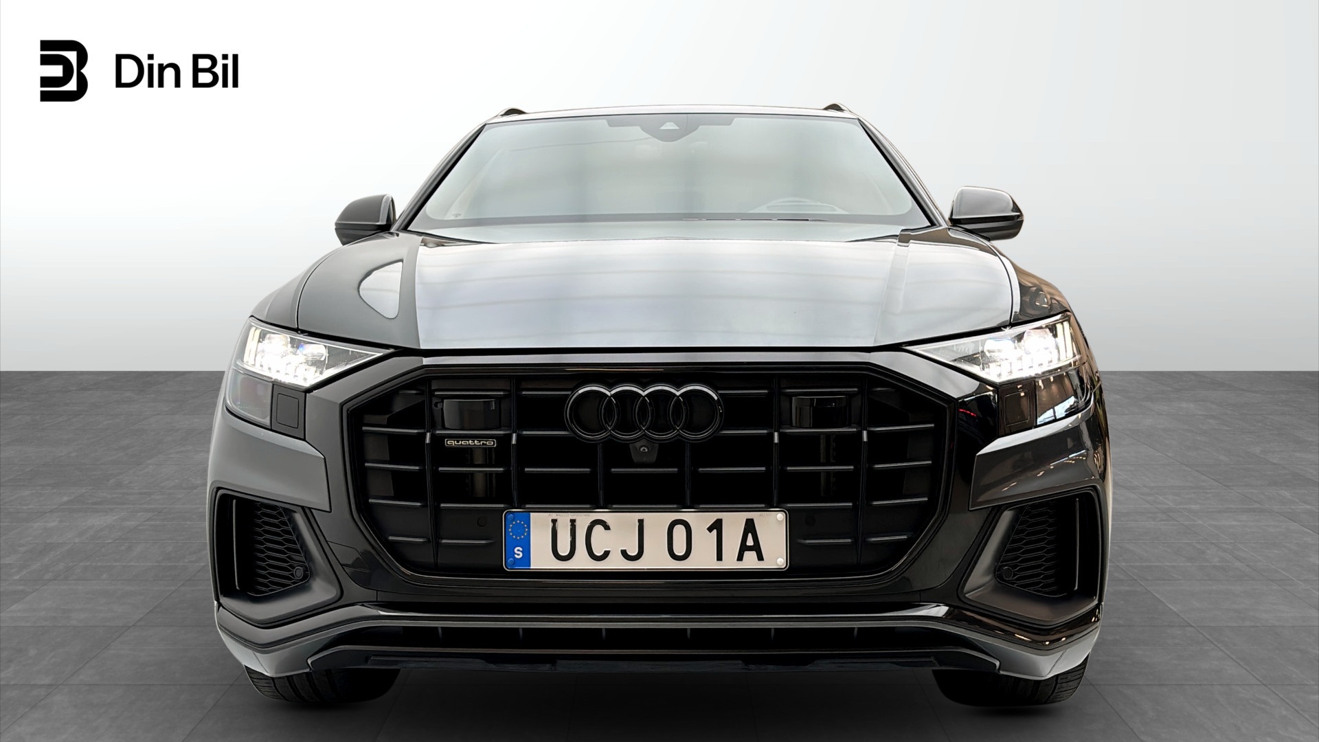 Audi Q8 TFSI e UCJ01A