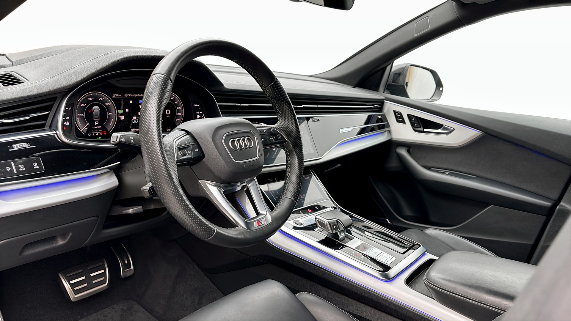 Audi Q8 TFSI e UCJ01A
