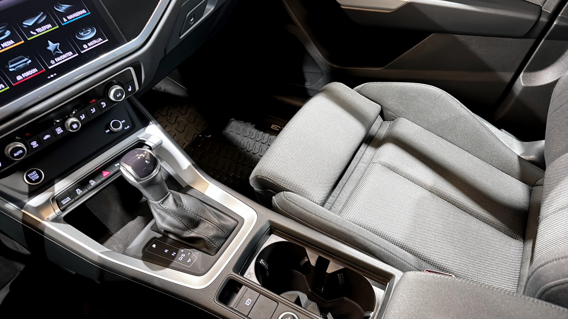 Audi Q3 UCN26J