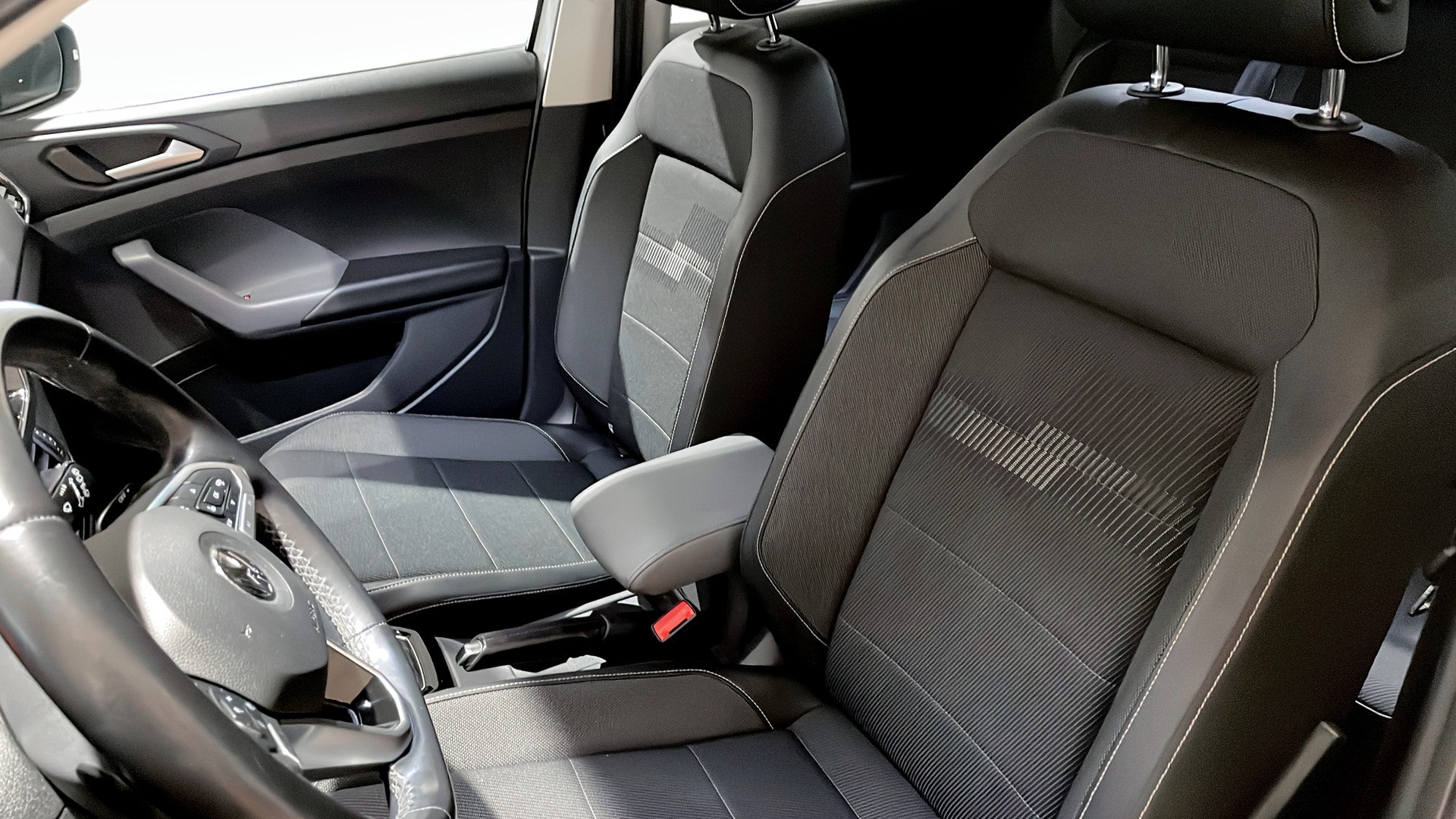 Volkswagen T-Cross UDC69U