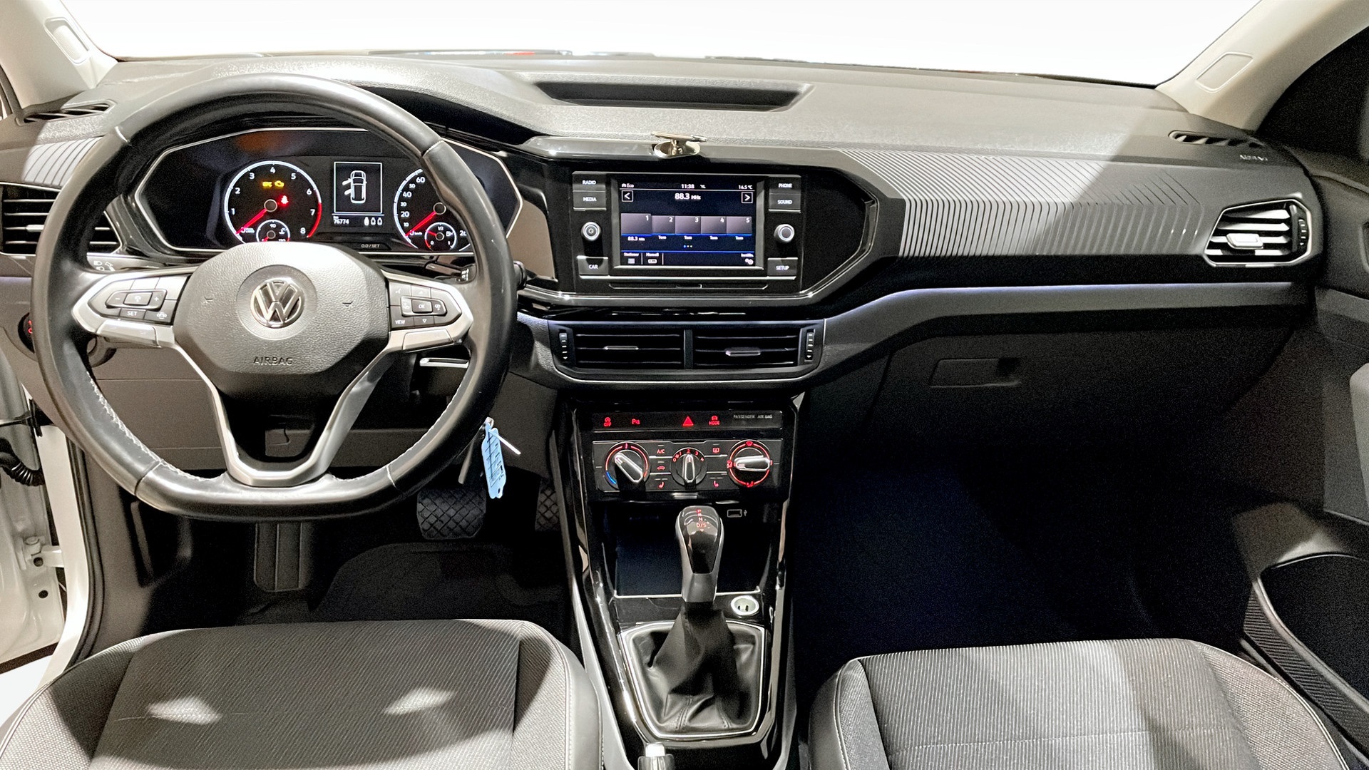 Volkswagen T-Cross UDC69U