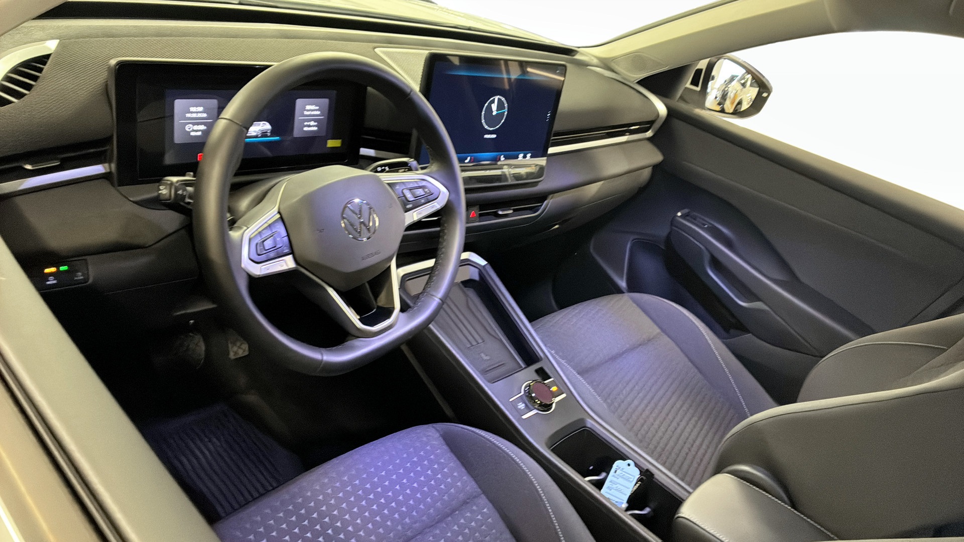 Volkswagen T-Roc UDE27T