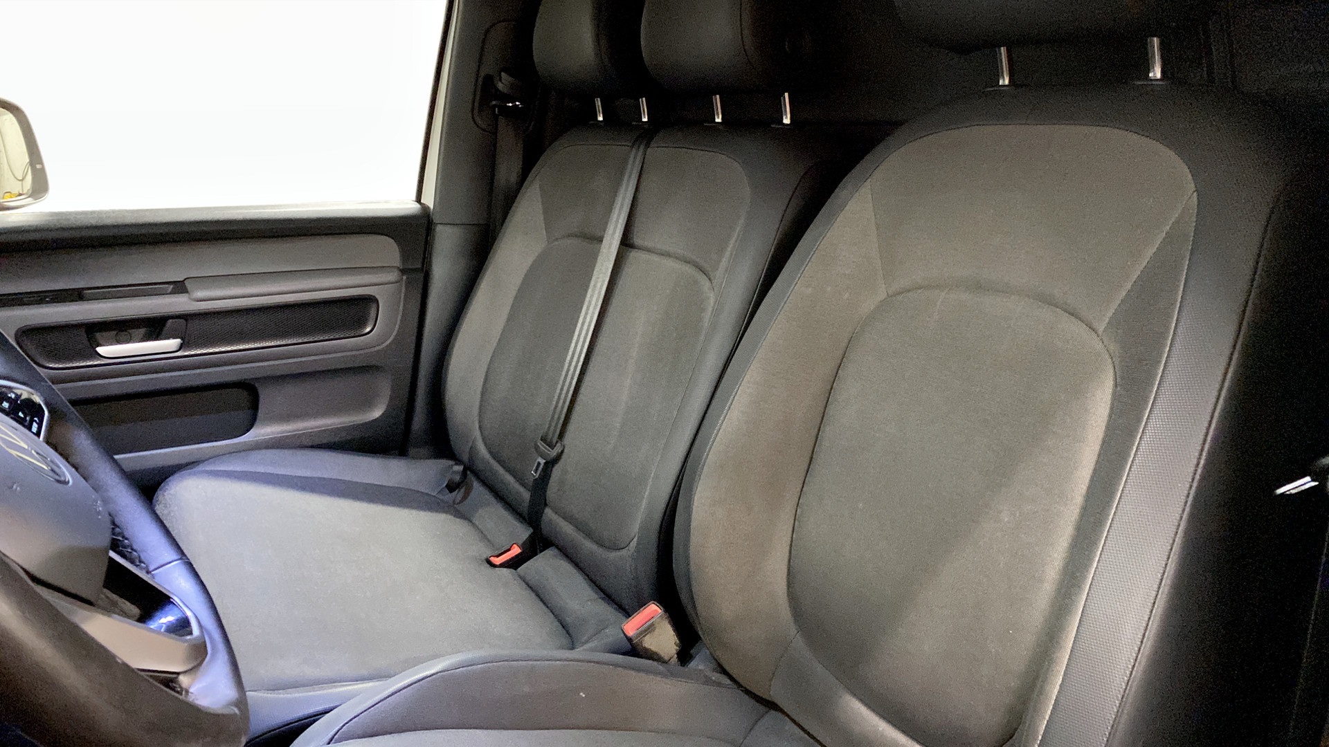 Volkswagen ID. Buzz Cargo UDH09B