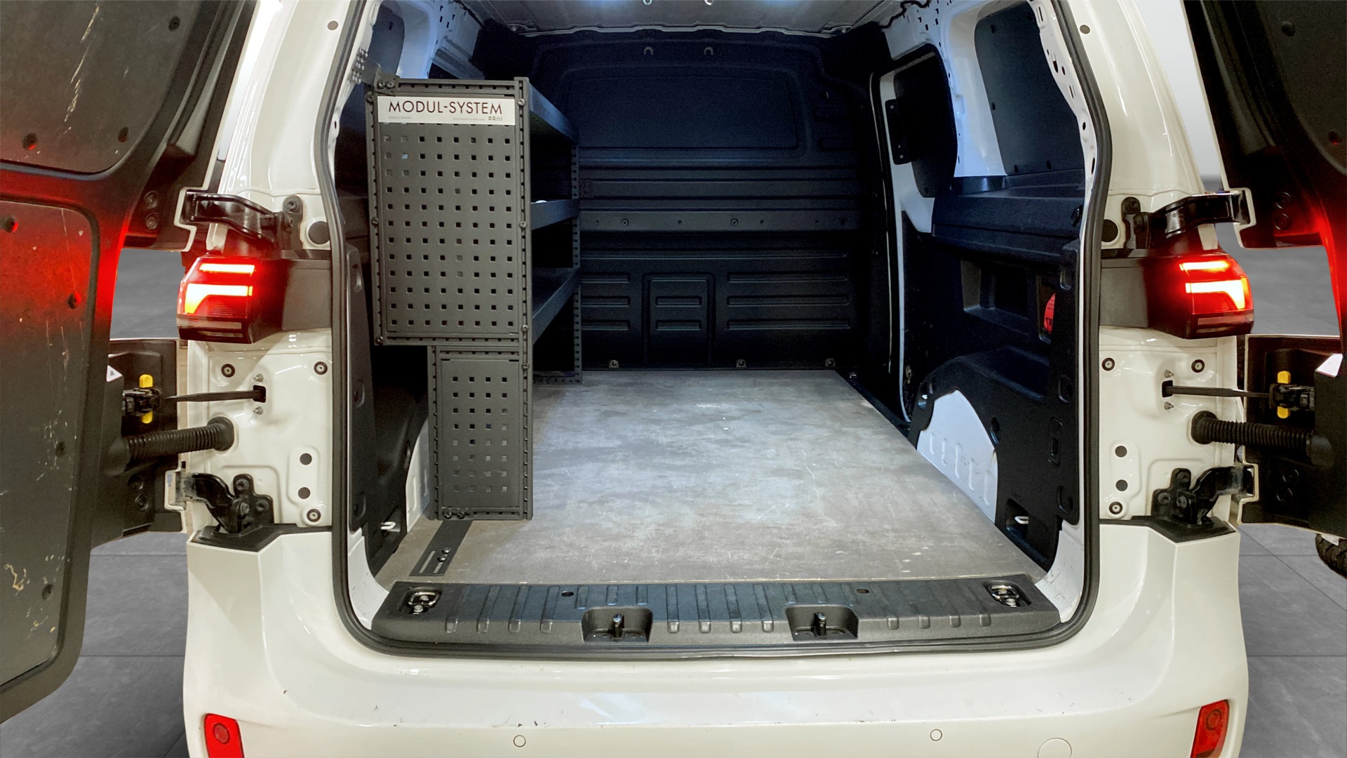 Volkswagen ID. Buzz Cargo UDH09B