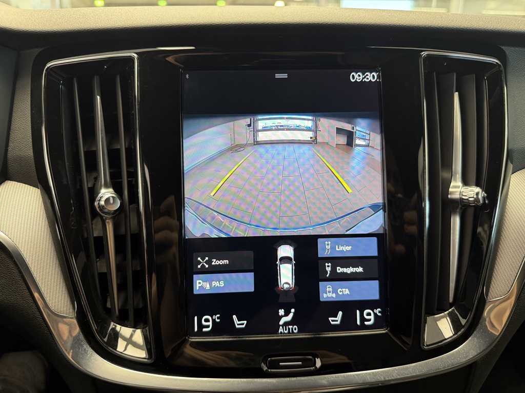 Volvo V60 UDL38T