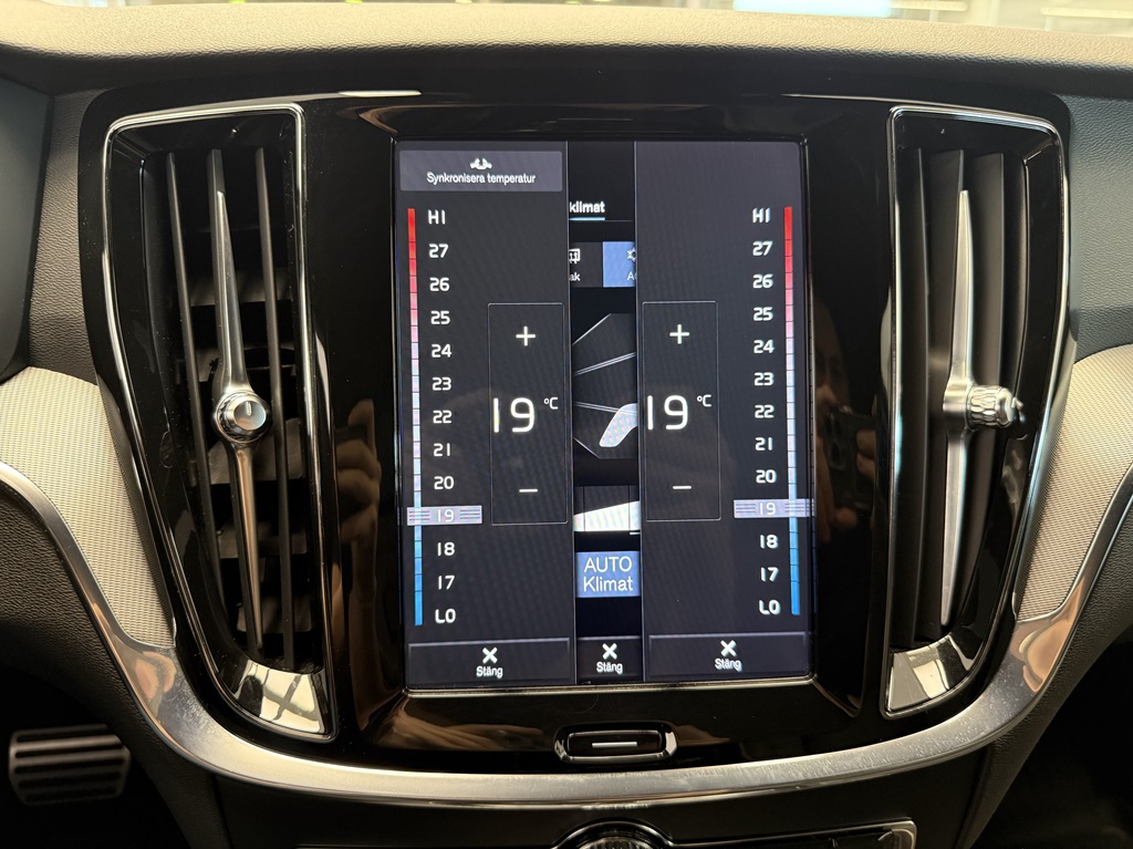 Volvo V60 UDL38T