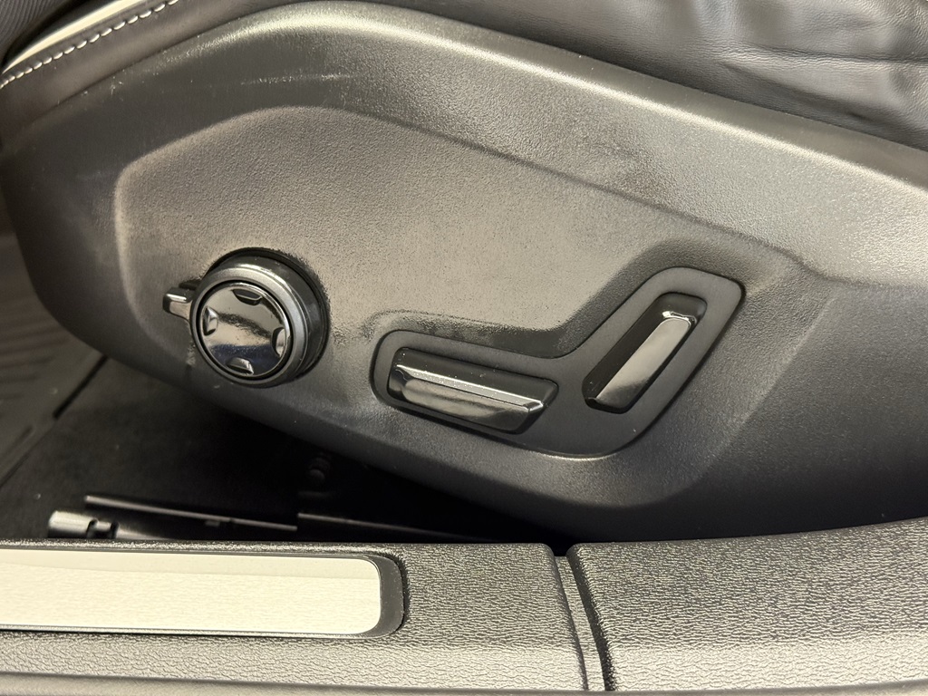 Volvo V60 UDL38T