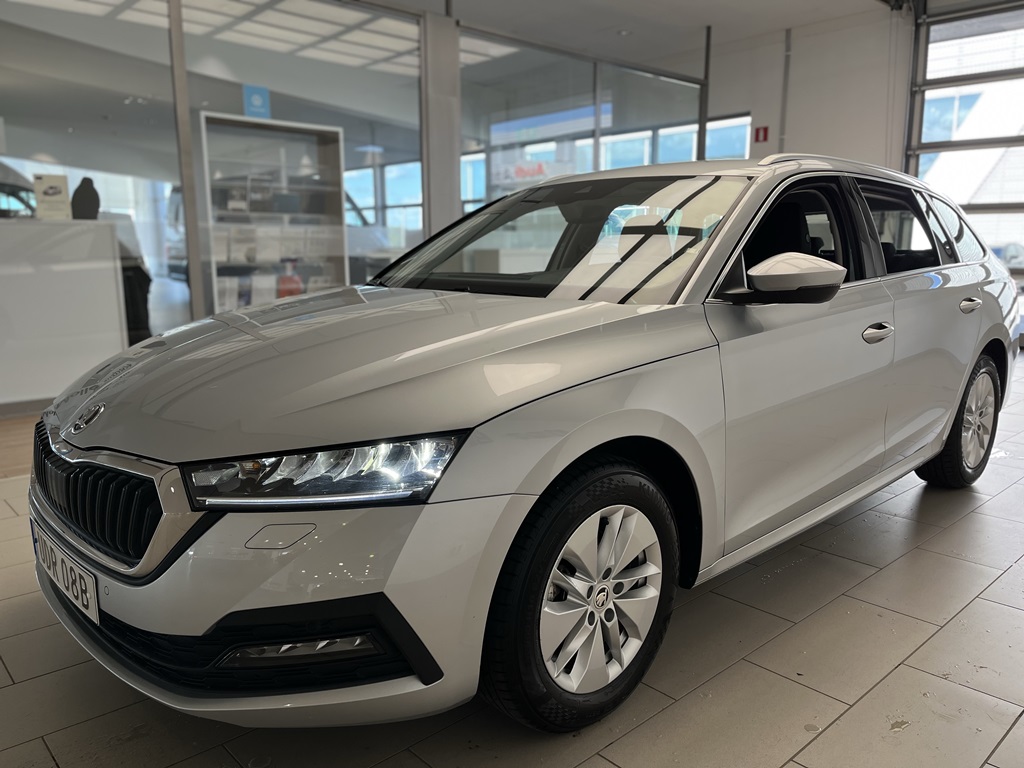 Skoda Octavia Combi UDR08B