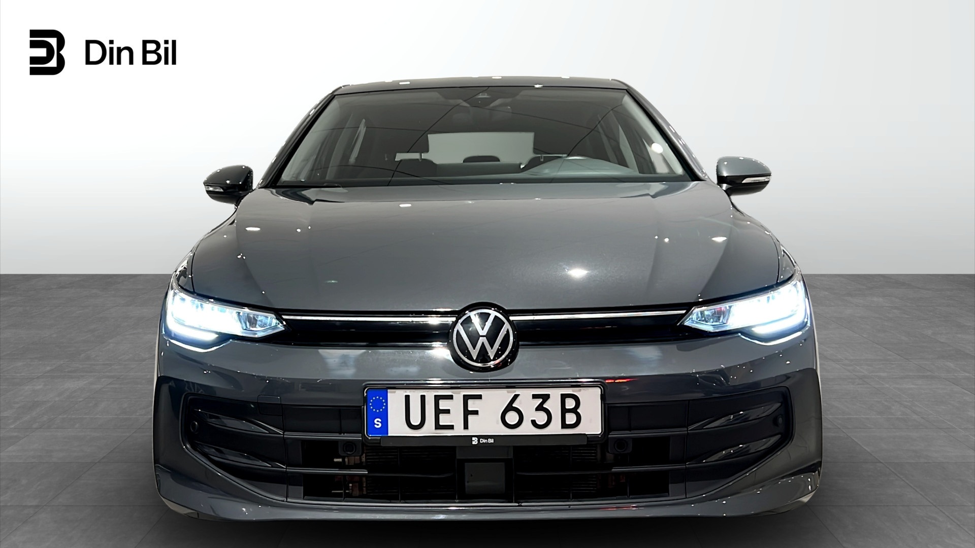 Volkswagen Golf UEF63B