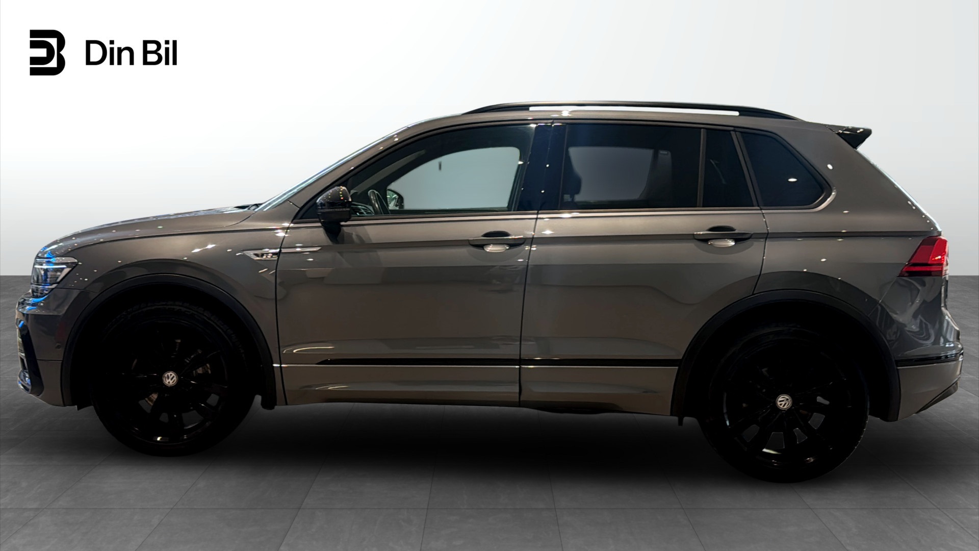 Volkswagen Tiguan UEF79X