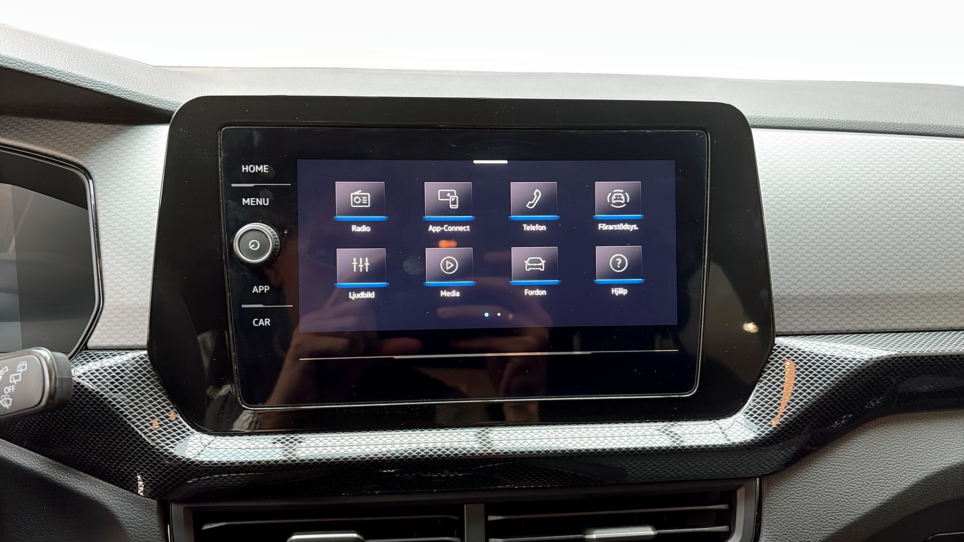 Volkswagen T-Cross UEG64P