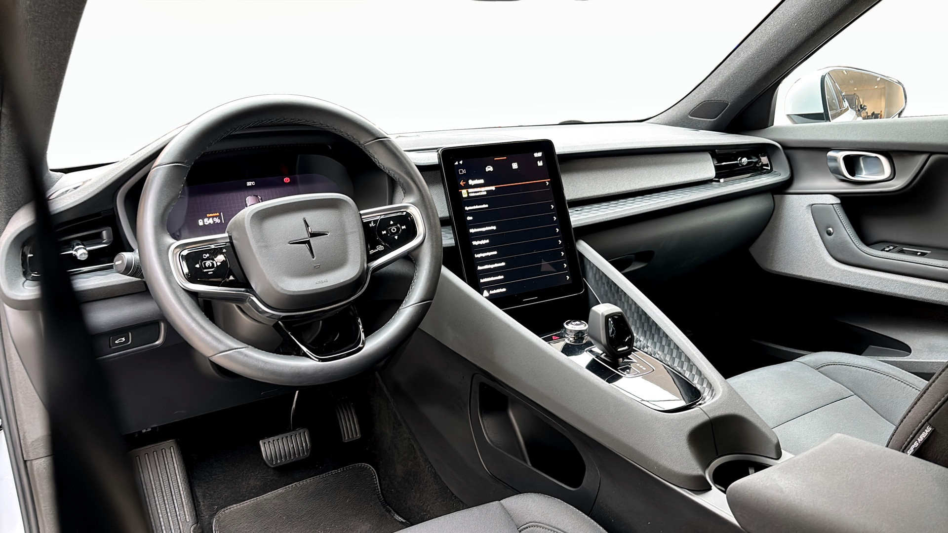 Polestar 2 UEG99A