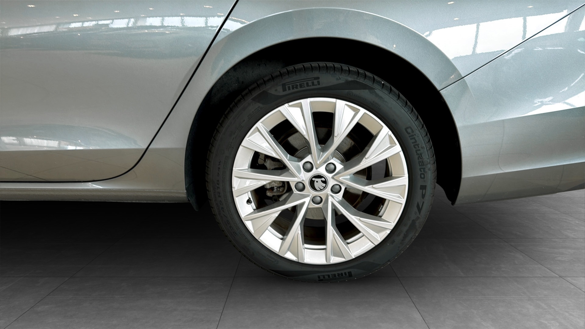 Skoda Superb UEM91H
