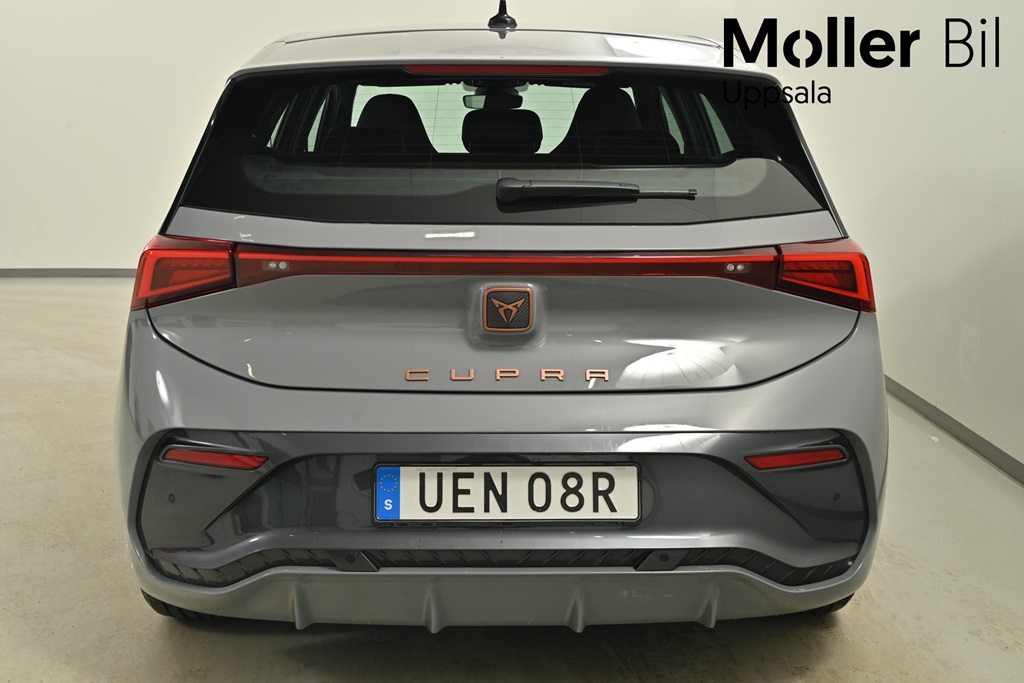 CUPRA Born UEN08R