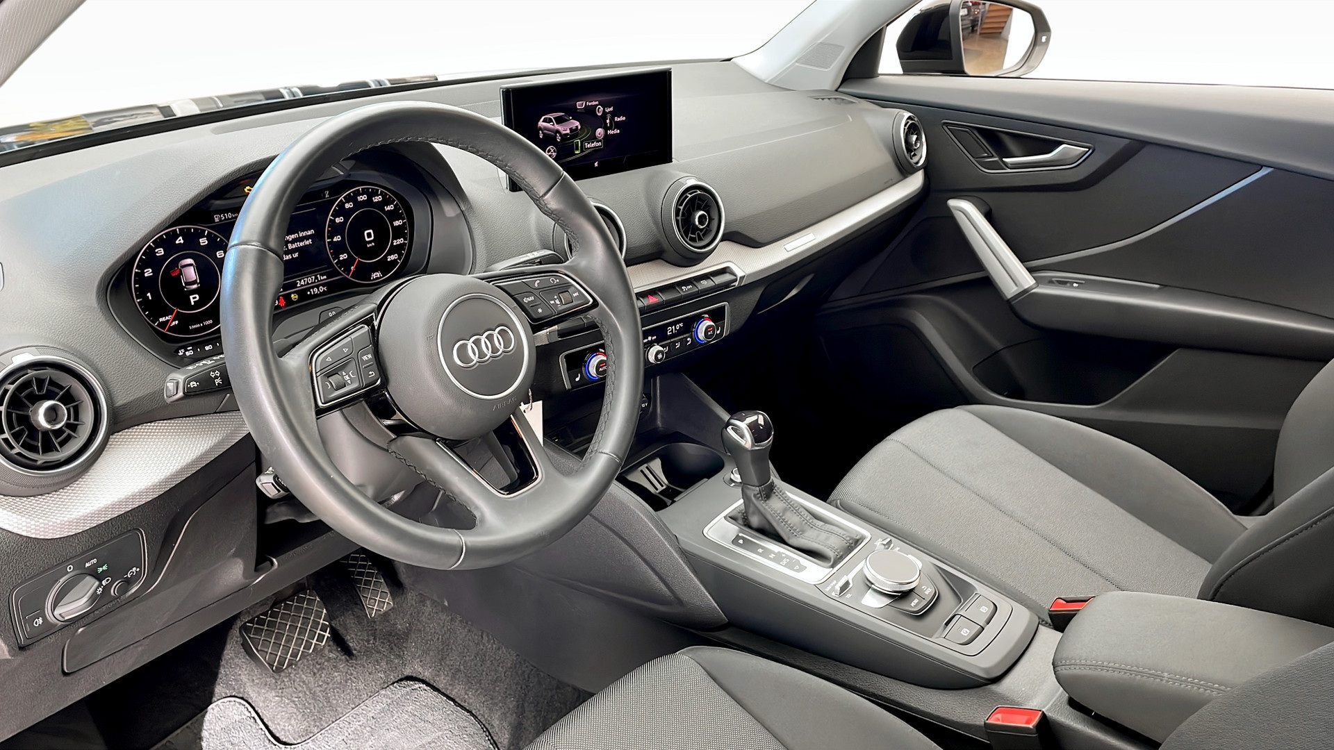 Audi Q2 UEN89G