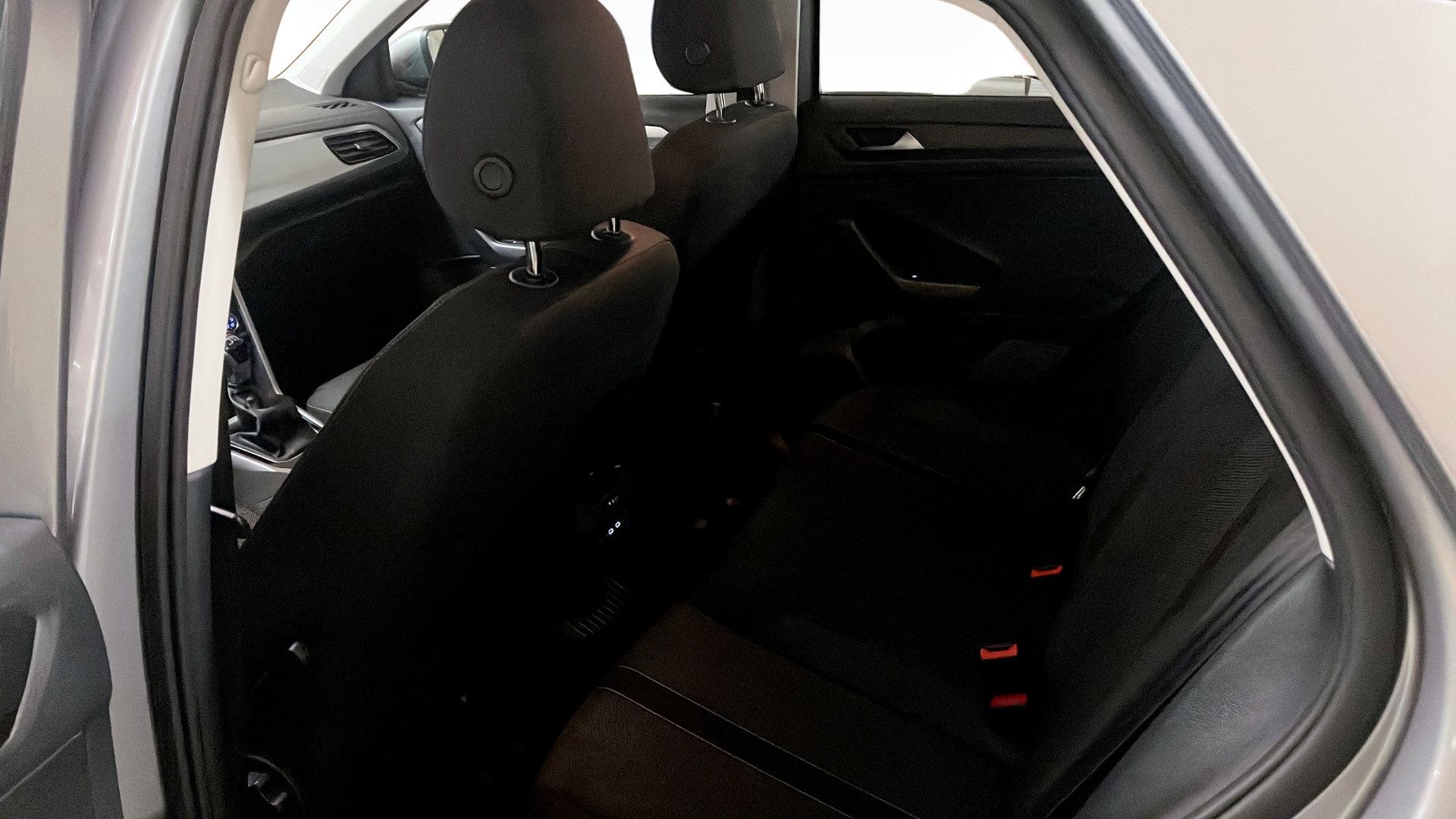Volkswagen T-Roc UFE87F