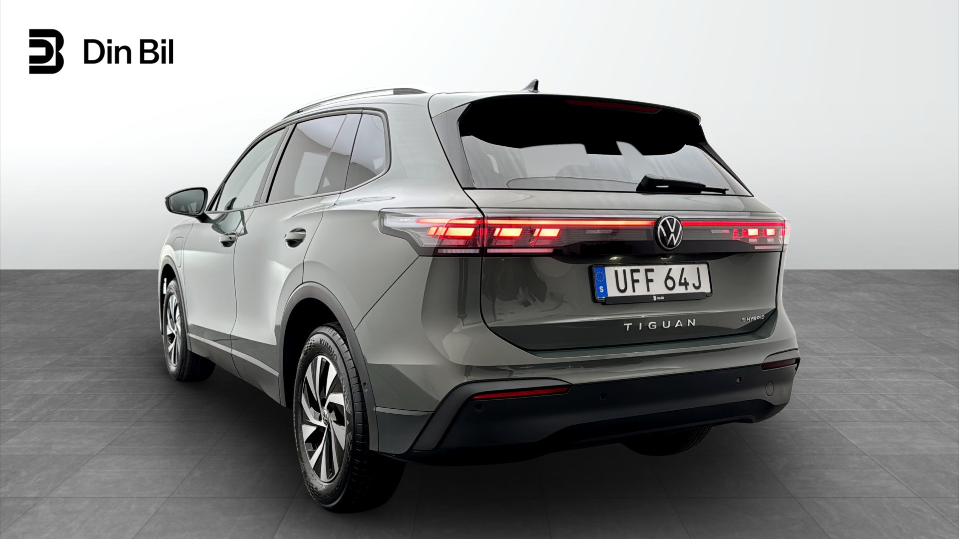 Volkswagen Tiguan UFF64J