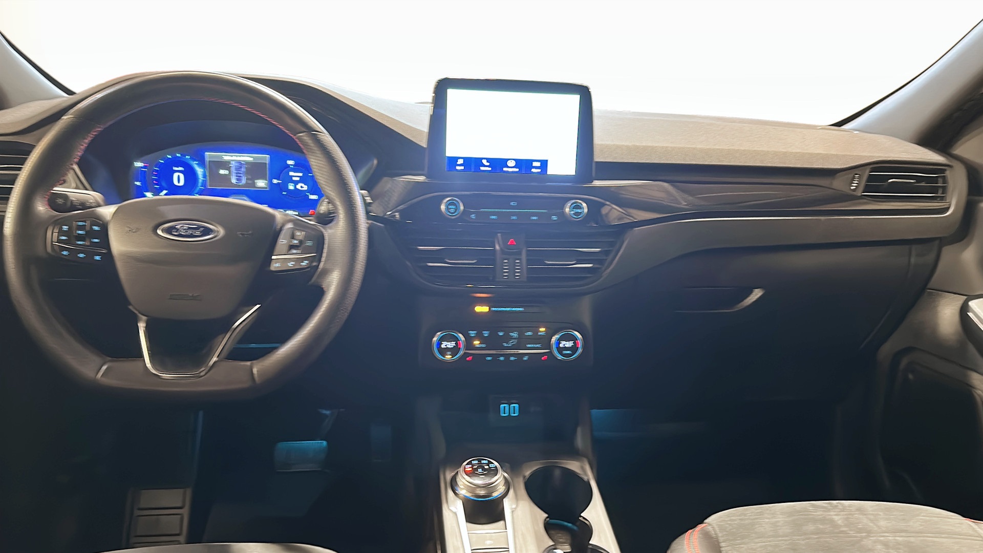 Ford Kuga UFY17M