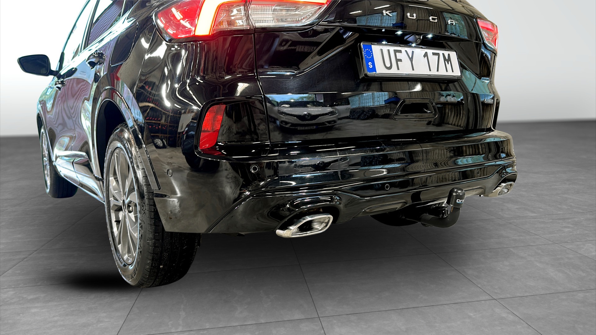 Ford Kuga UFY17M