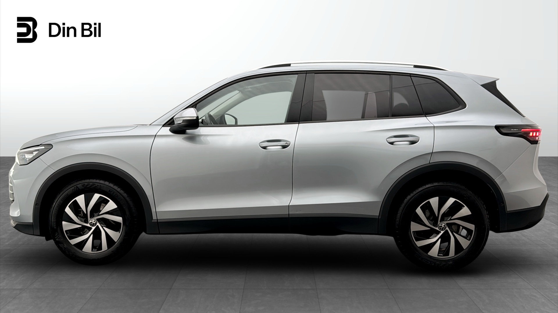 Volkswagen Tiguan UGH26G