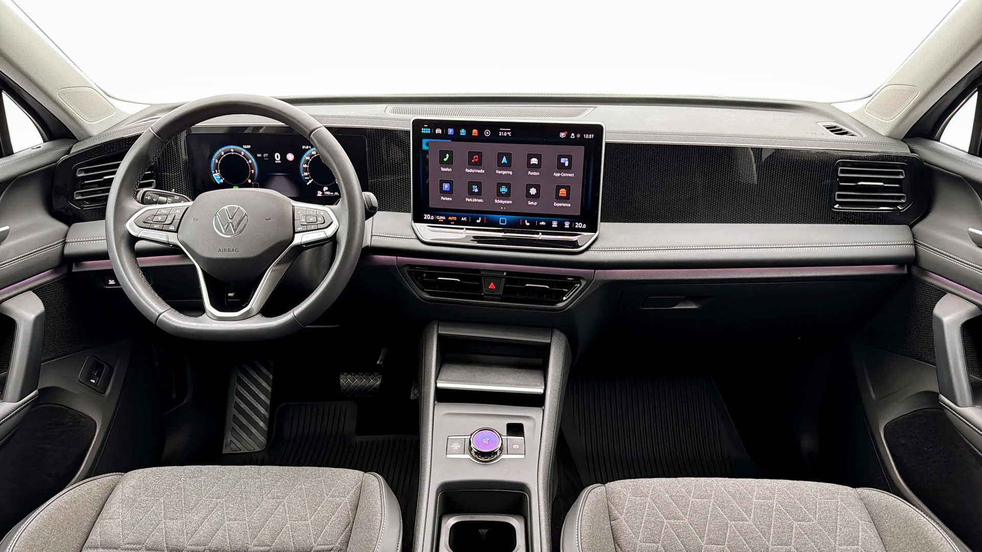 Volkswagen Tiguan UGH26G