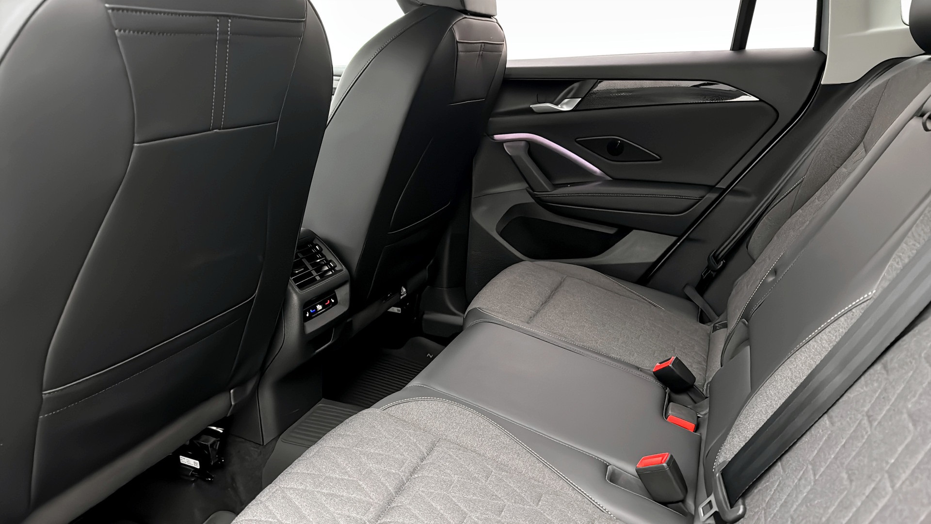 Volkswagen Tiguan UGH26G