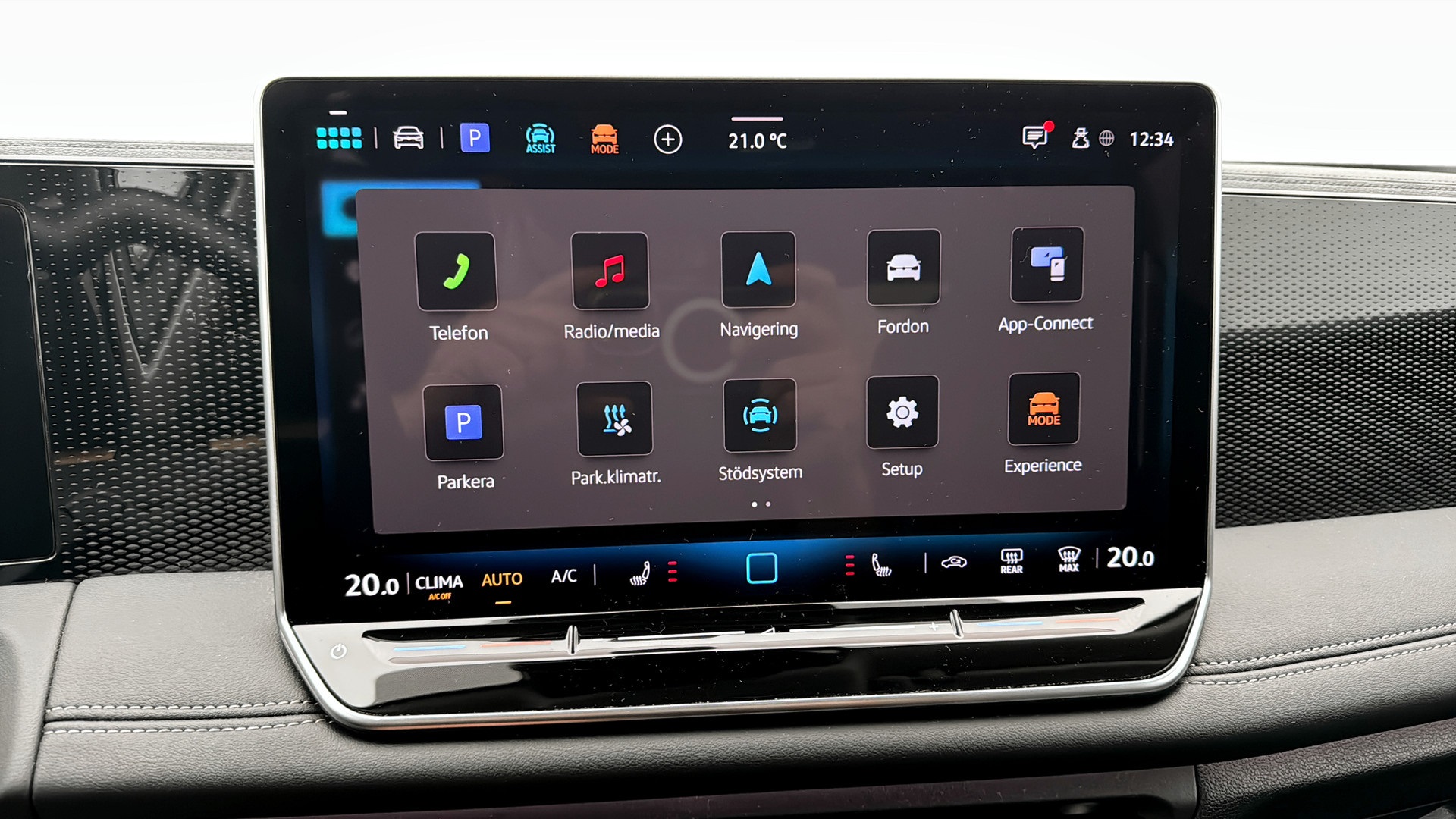 Volkswagen Tiguan UGH26G