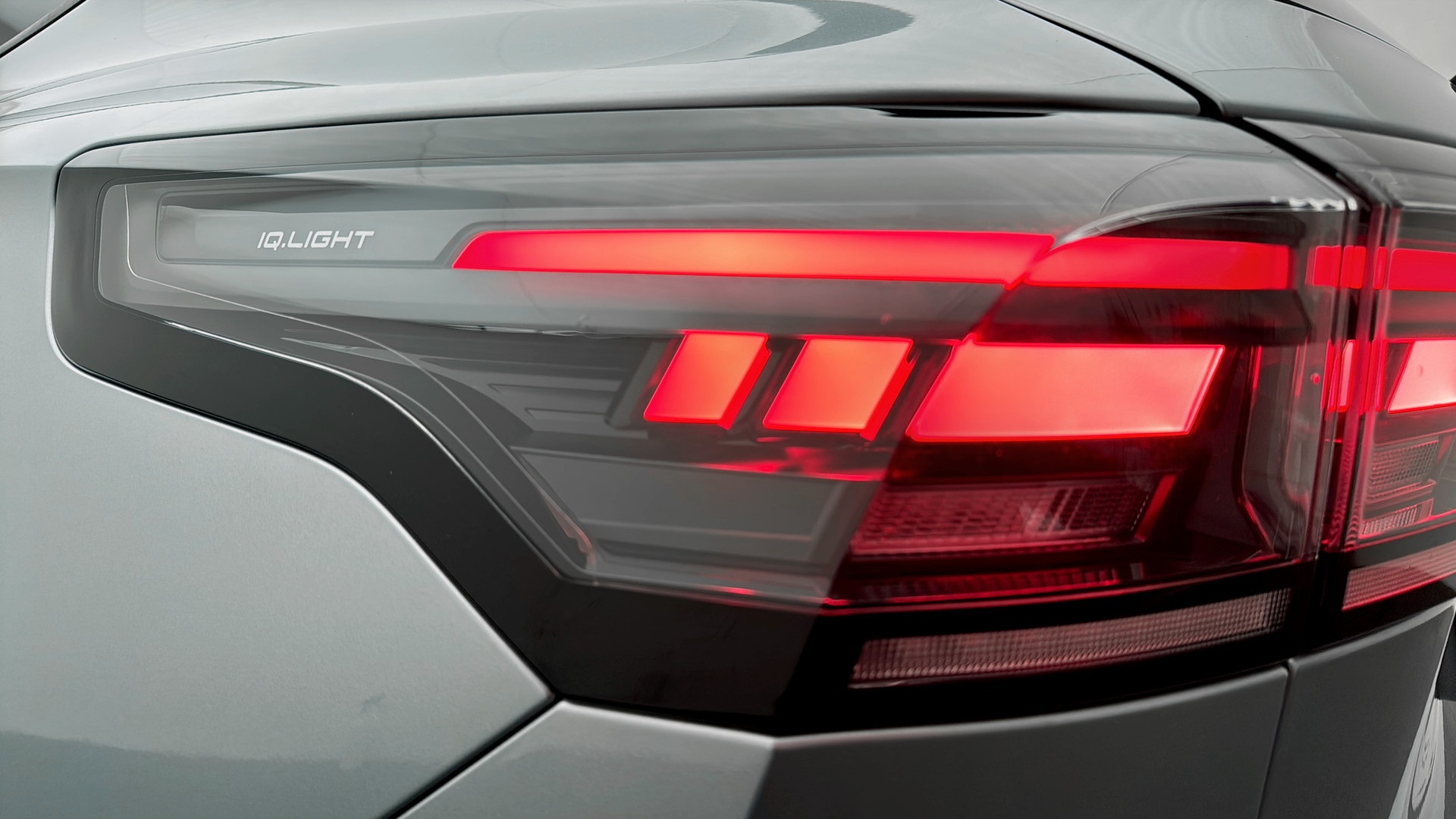 Volkswagen Tiguan UGH26G