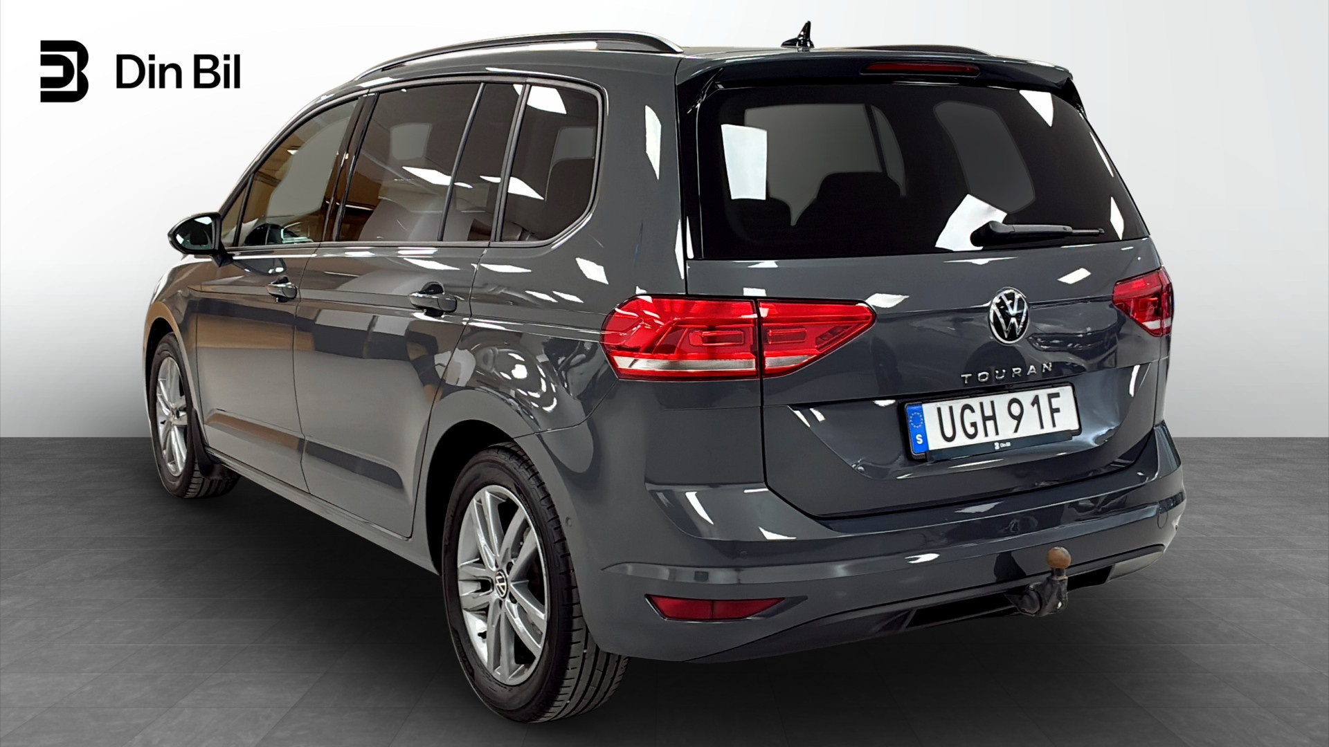 Volkswagen Touran UGH91F