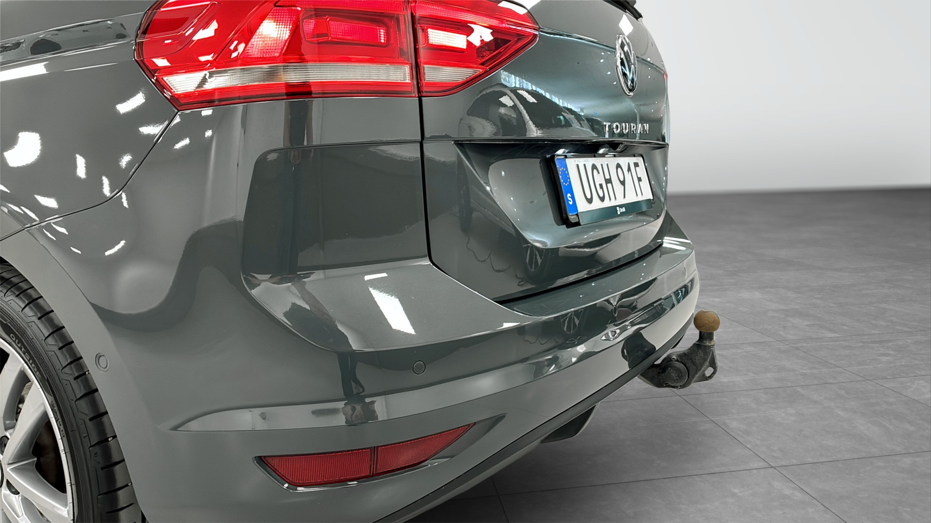 Volkswagen Touran UGH91F