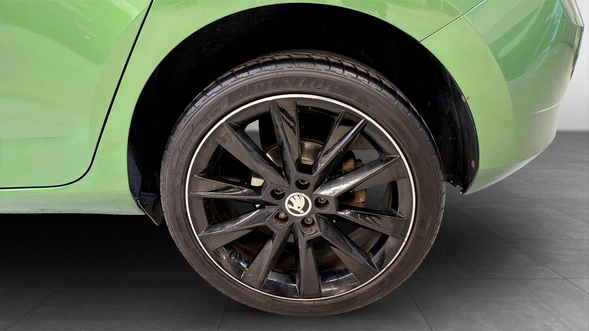 Skoda Fabia UGX212