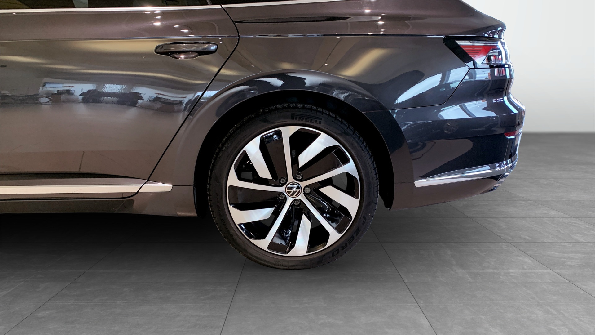 Volkswagen Arteon Shooting Brake UHC17T