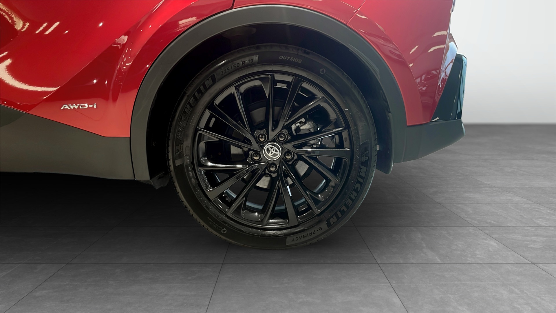 Toyota C-HR UHC63C