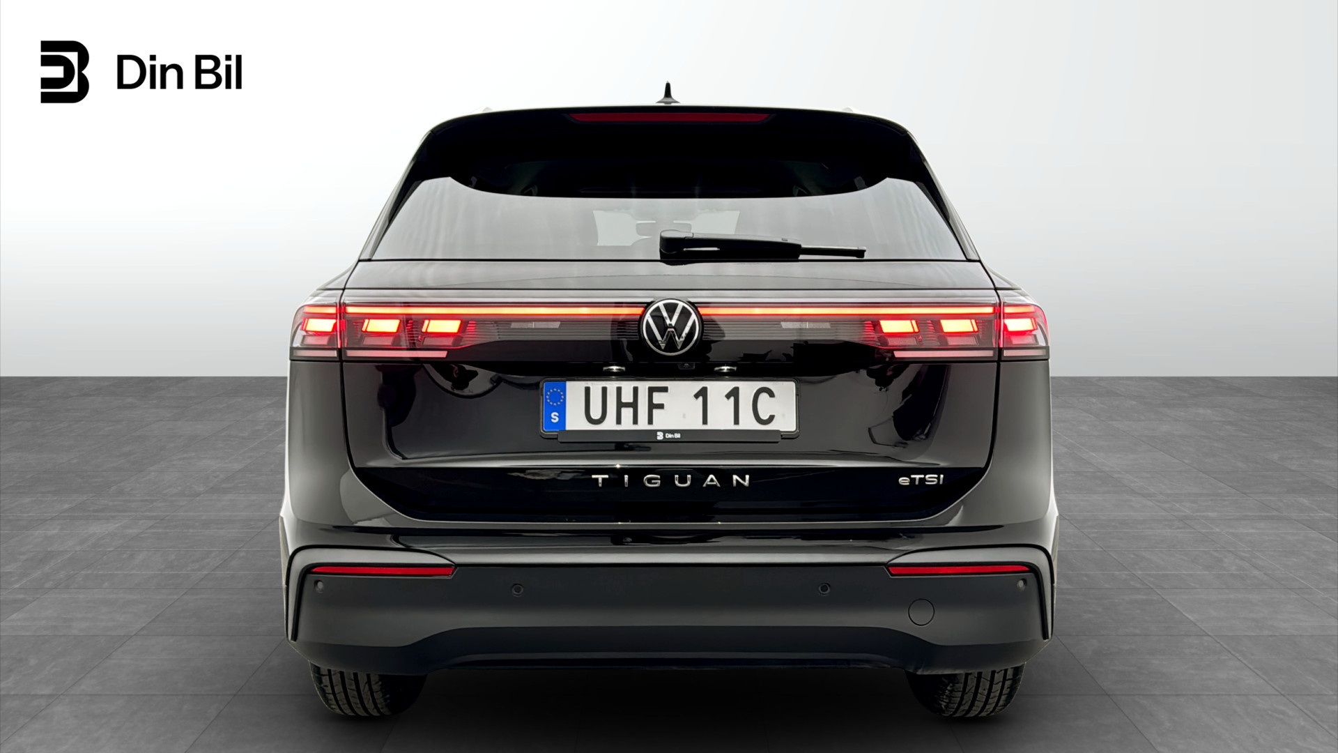 Volkswagen Tiguan UHF11C