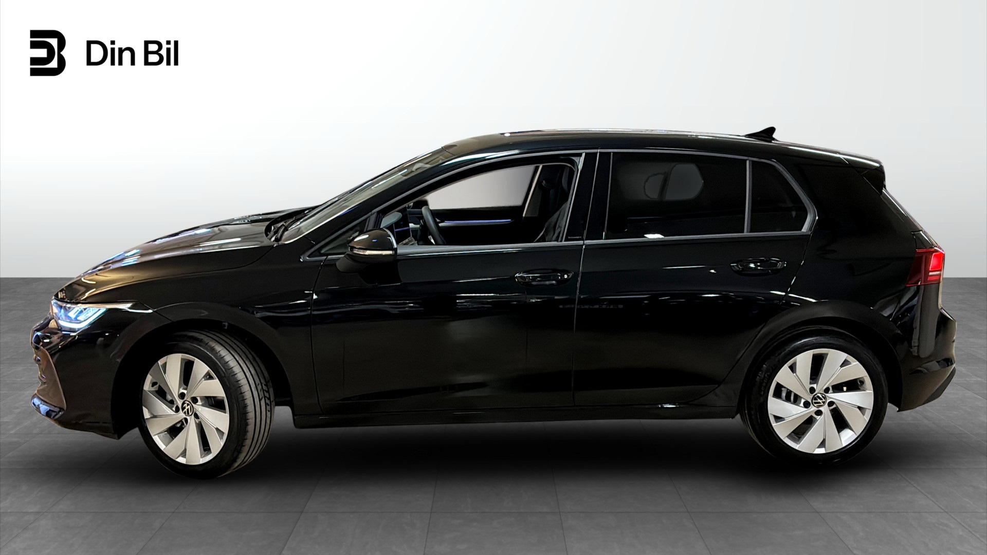 Volkswagen Golf UHK27B