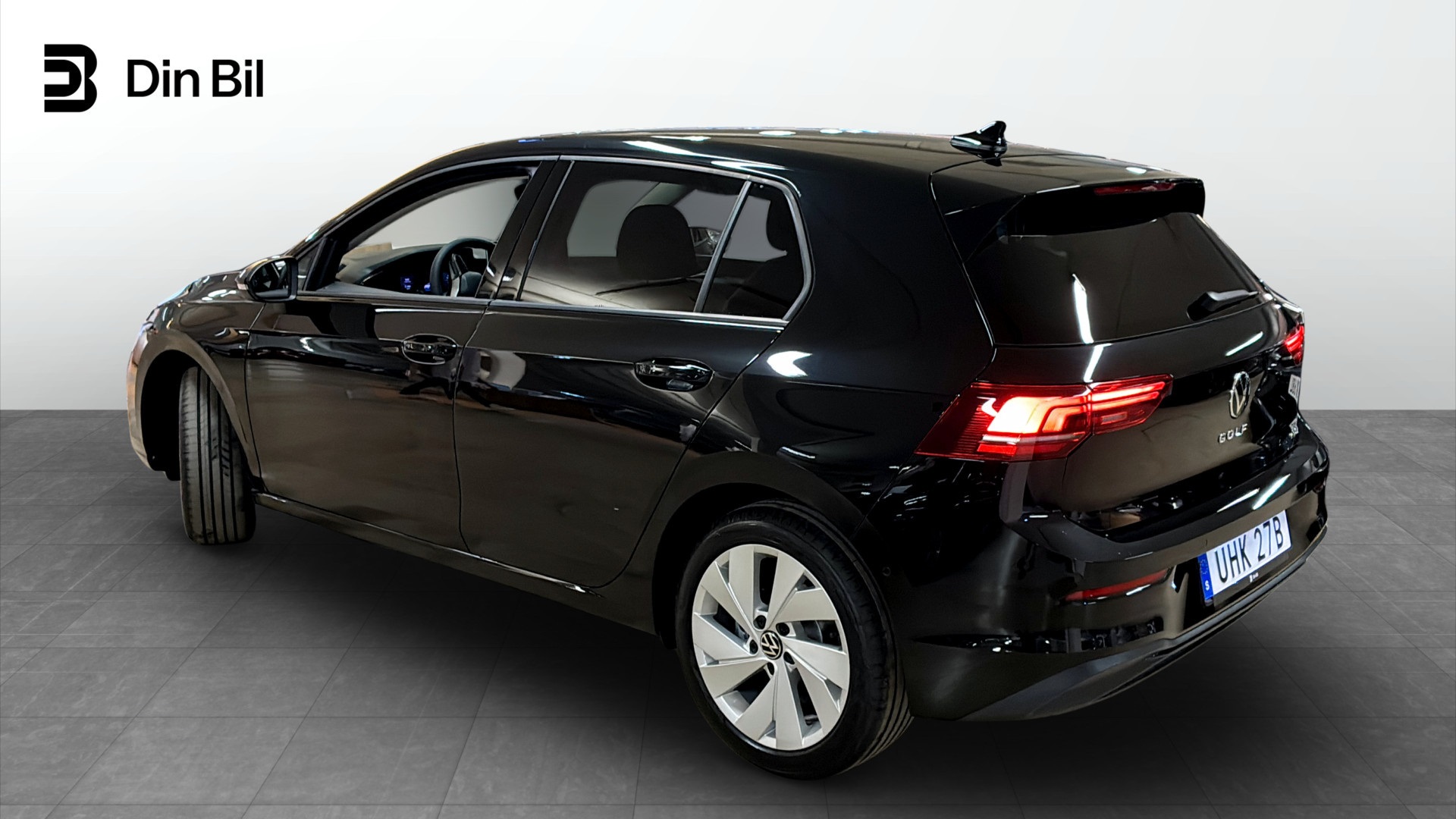 Volkswagen Golf UHK27B