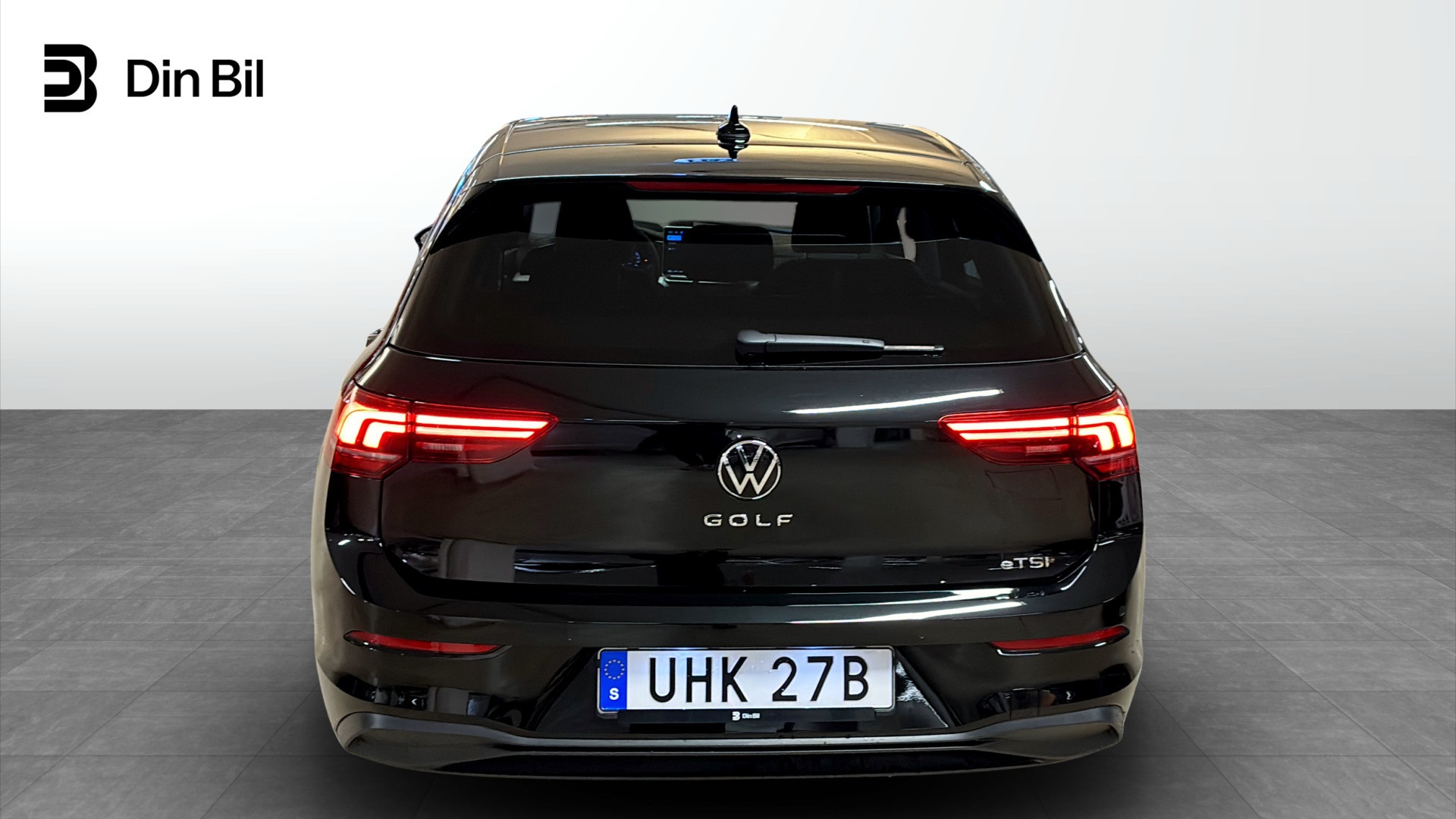 Volkswagen Golf UHK27B