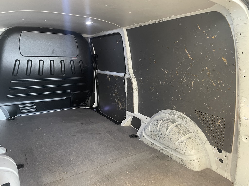 Volkswagen T6 Transporter UHL79Z