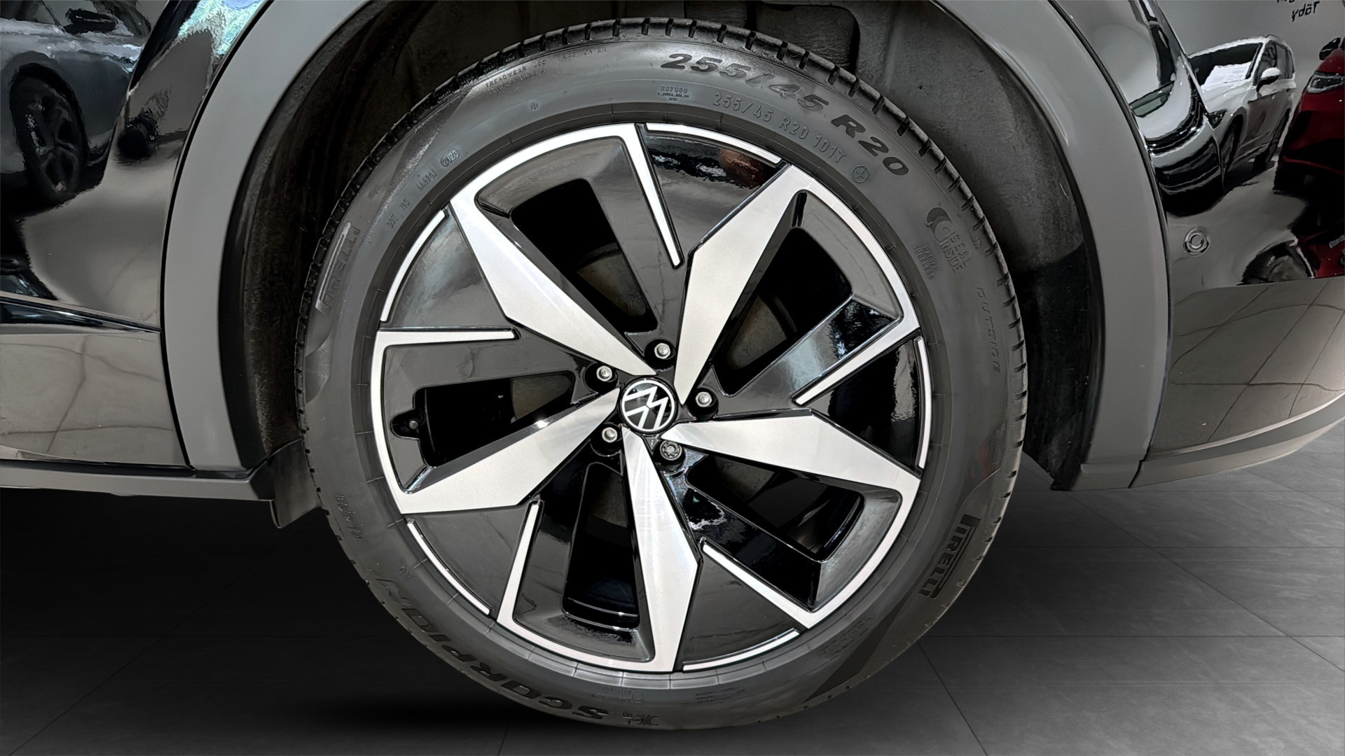 Volkswagen ID.4 UHN25T