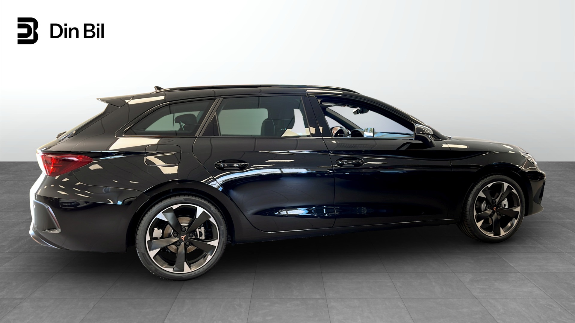 CUPRA Leon Sportstourer UHW04Z