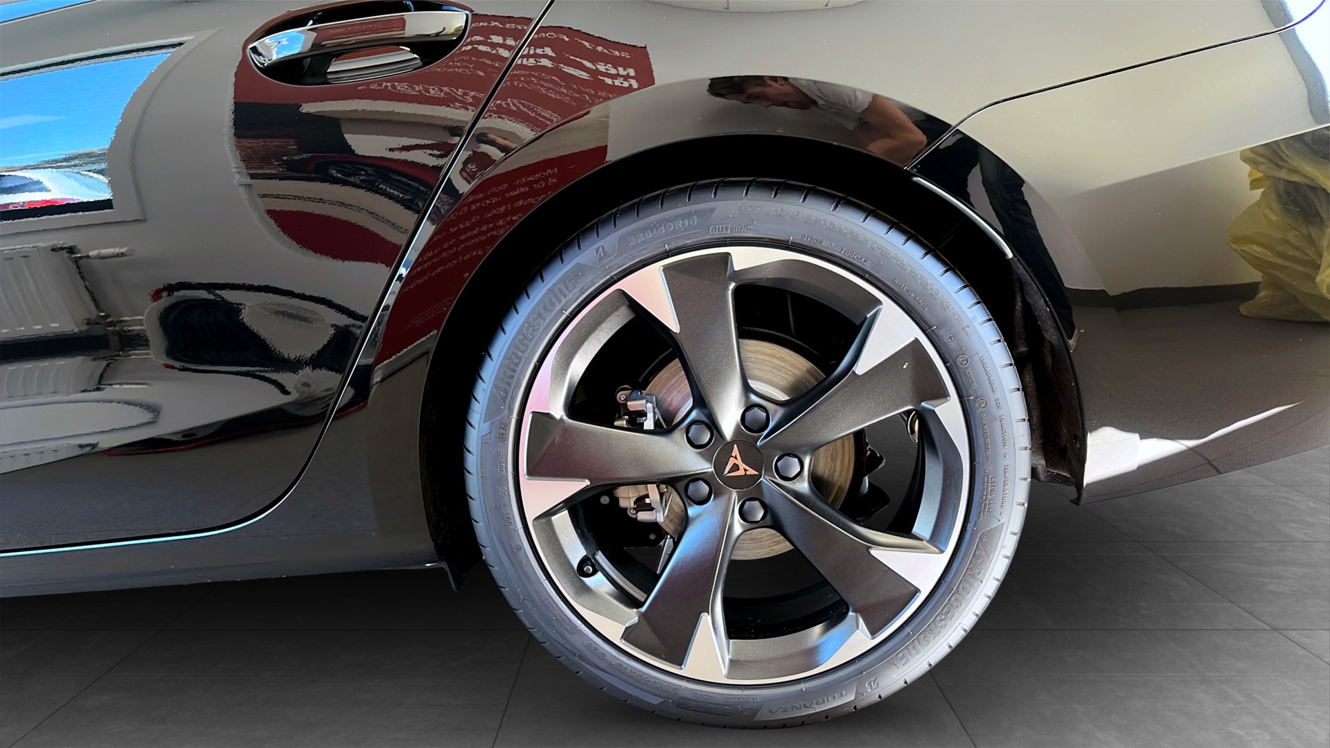 CUPRA Leon Sportstourer UHW04Z
