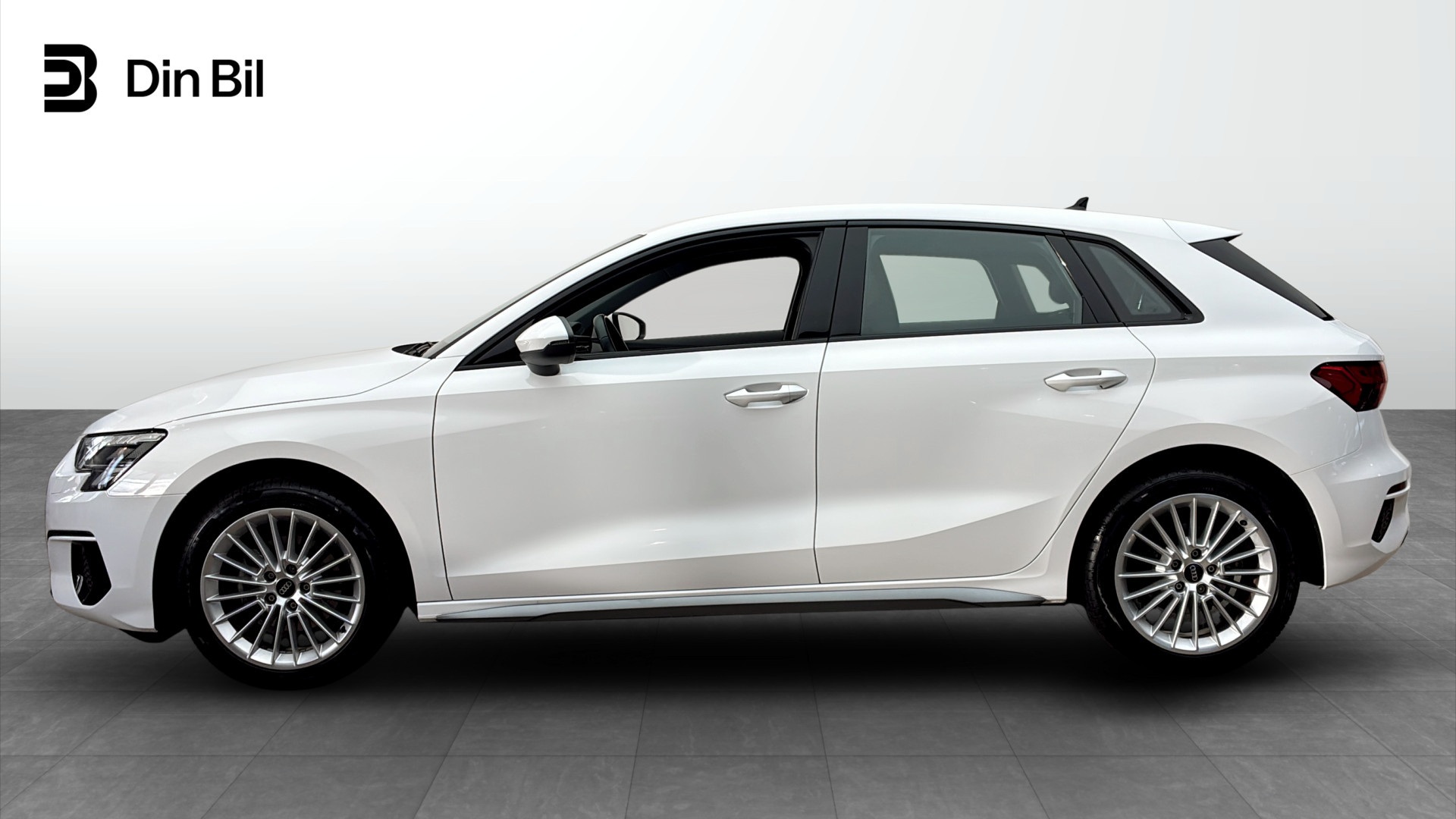 Audi A3 Sportback UJA711