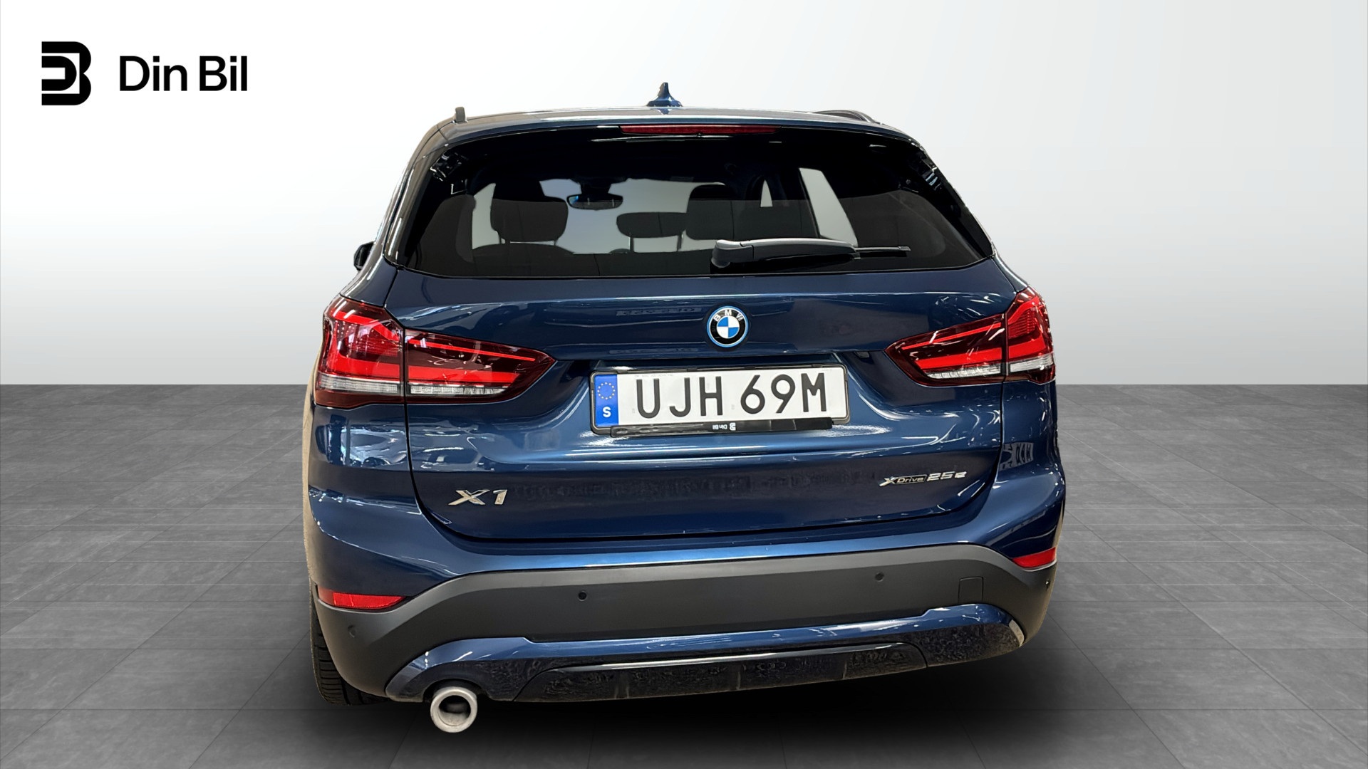 BMW X1 UJH69M