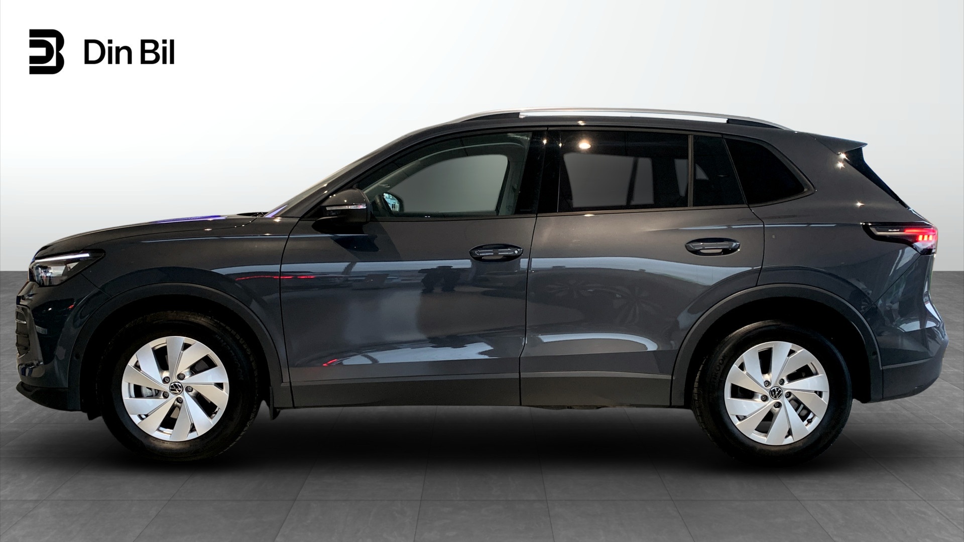 Volkswagen Tiguan UJK90M