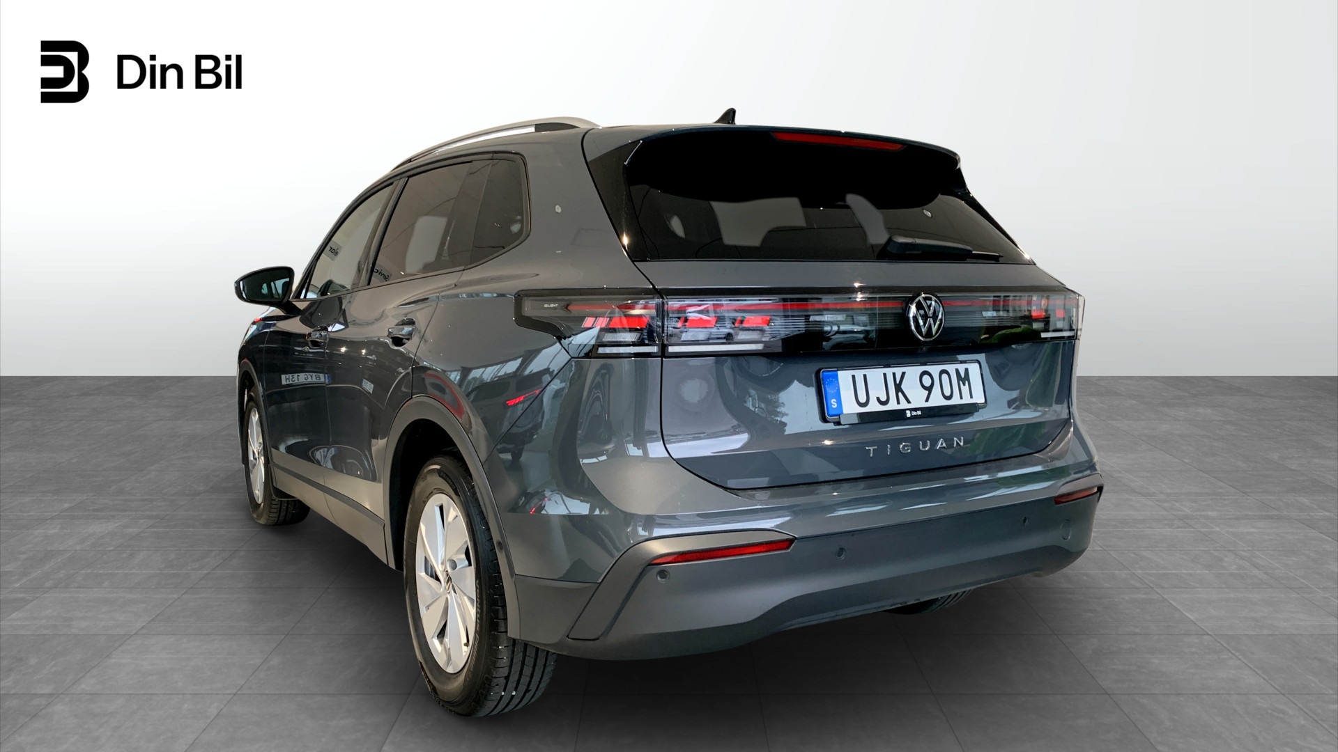 Volkswagen Tiguan UJK90M