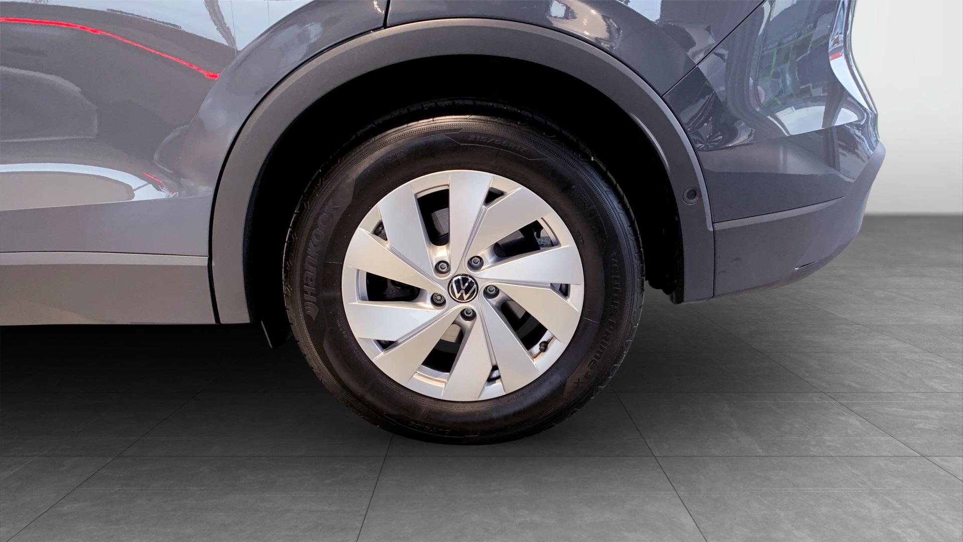 Volkswagen Tiguan UJK90M