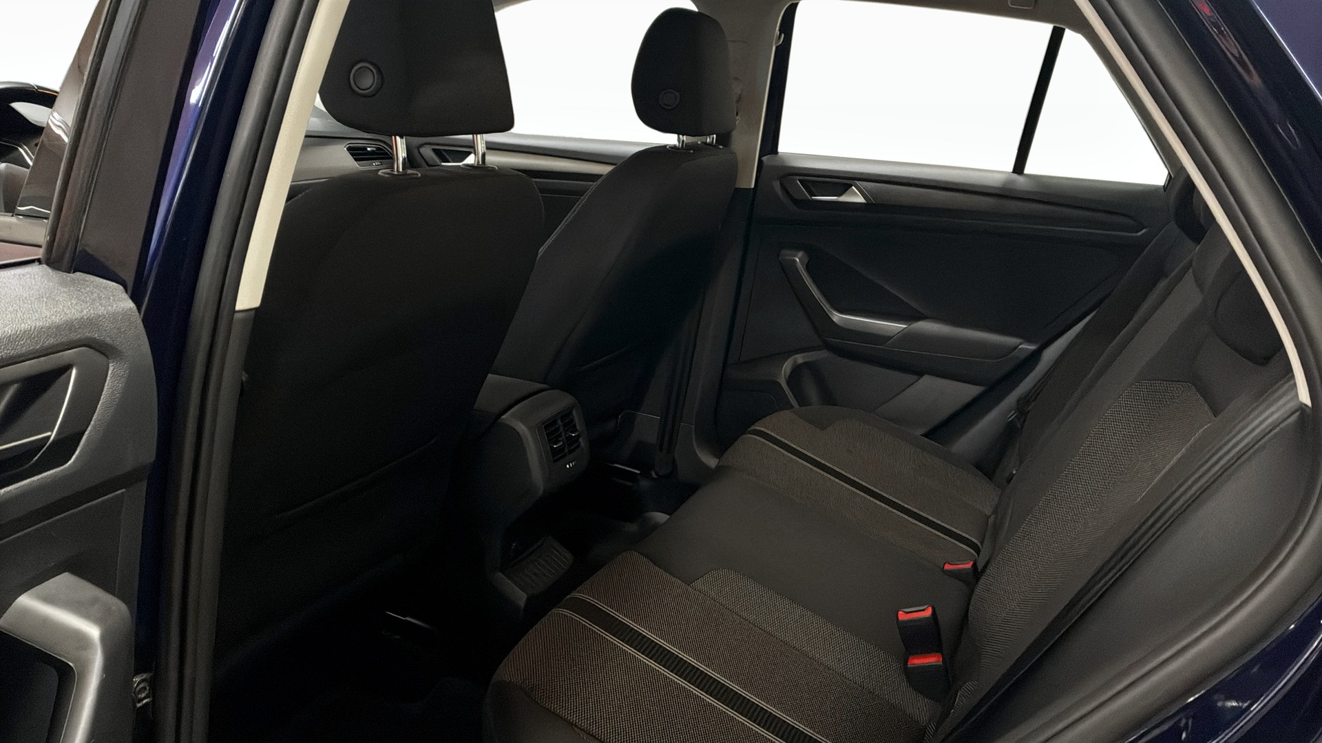Volkswagen T-Roc UJL050