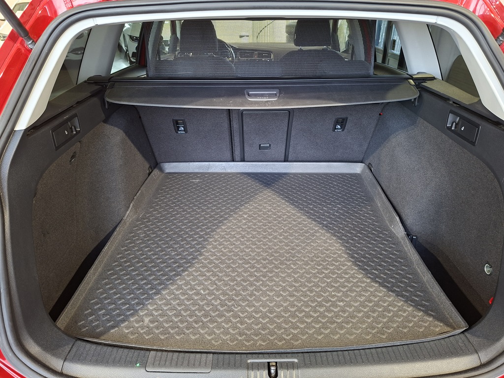 Volkswagen Golf Variant BiFuel UKC036